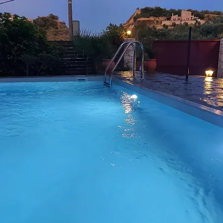 Stafidaki Villa *